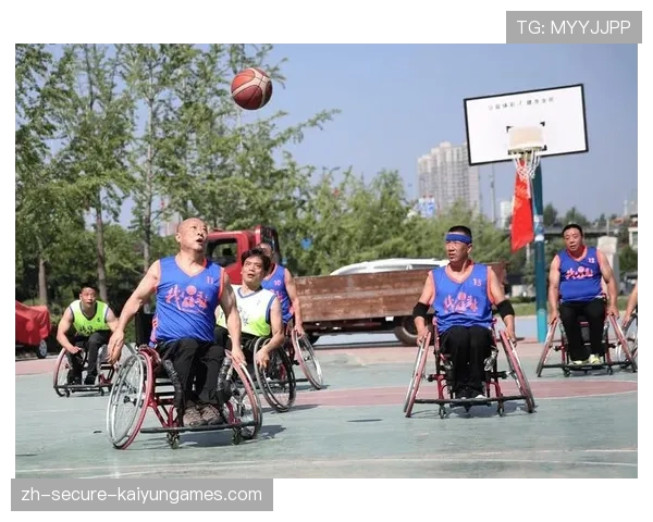 冠军球队球员参与运动康复志愿服务传递关爱理念，篮球运动员康复训练